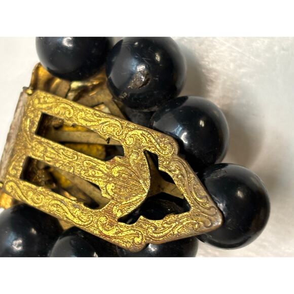 Vntg Deco Shoe Fur Clips Grapes Grape Leaf Mixed Metal Wood Bakelite Rhinestone - Picture 7 of 8